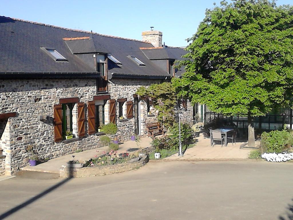 Hotel La P'Tit' Fugue La Bouexiere Esterno foto